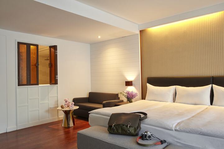 Room 11 of 207