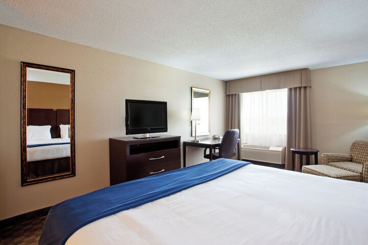 Room 6 of 39