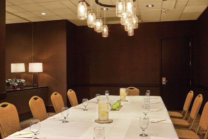 Meeting facility