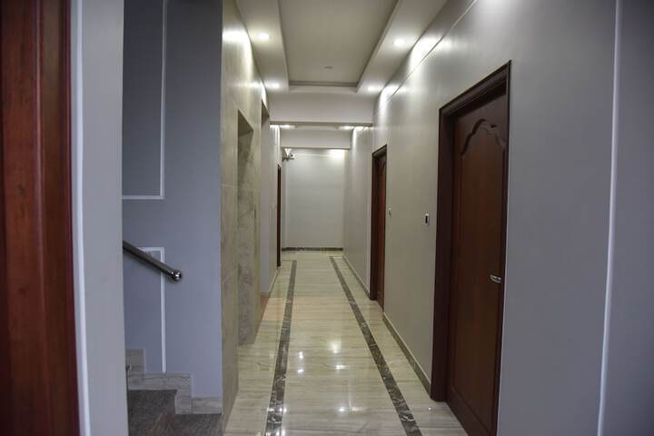 Ballroom/Hall 15 of 19