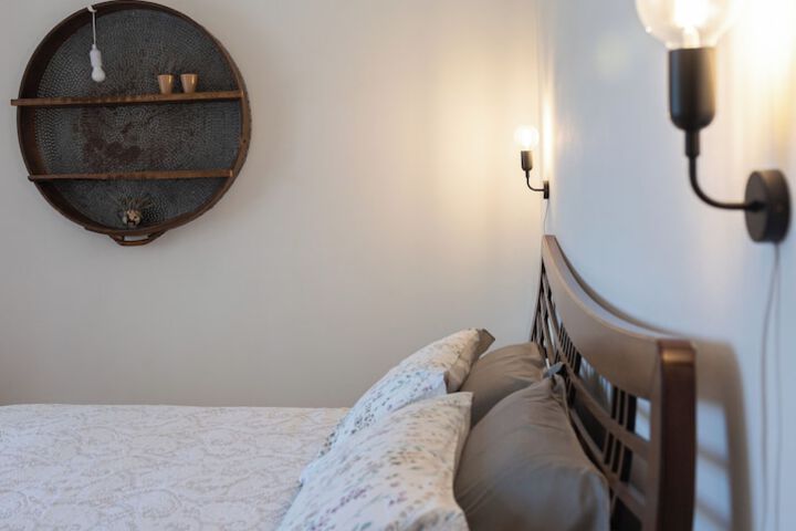 Room 15 of 207