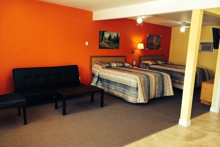Room 19 of 43