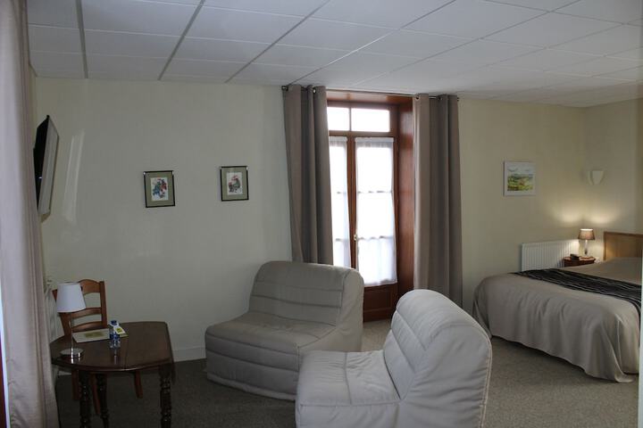 Room 6 of 36