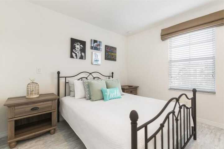 Room 3 of 18