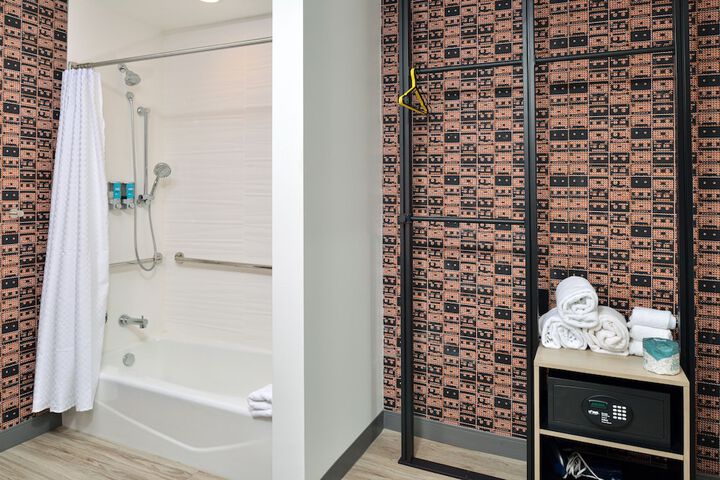 Bathroom shower