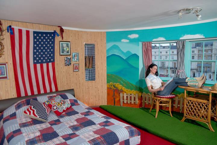 Room 14 of 272