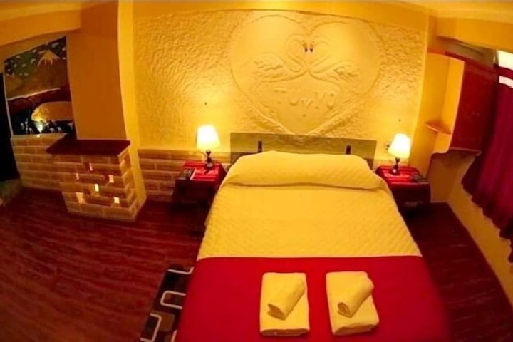 Room 6 of 7