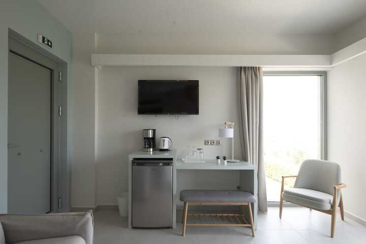 Room 27 of 259