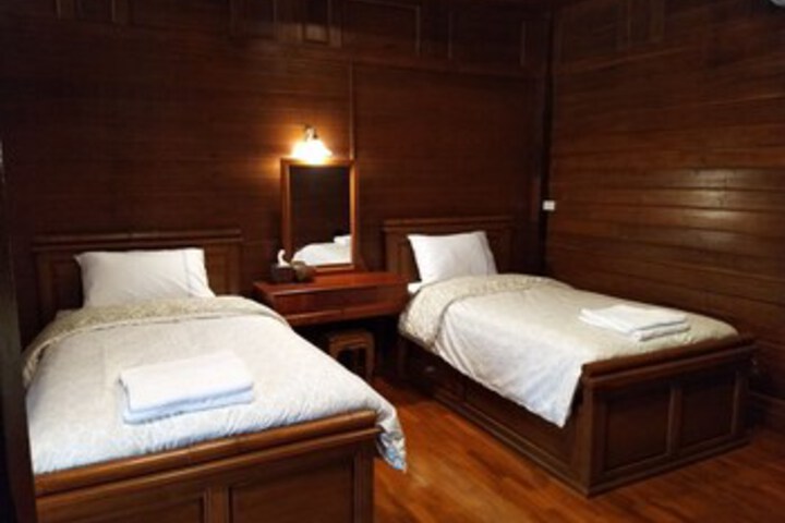 Room 21 of 27