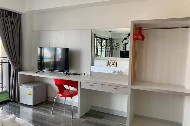 Room 13 of 92
