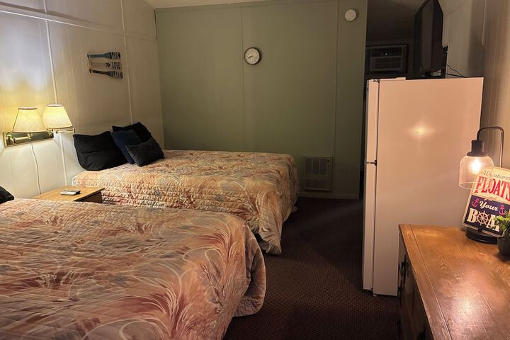 Room 8 of 20