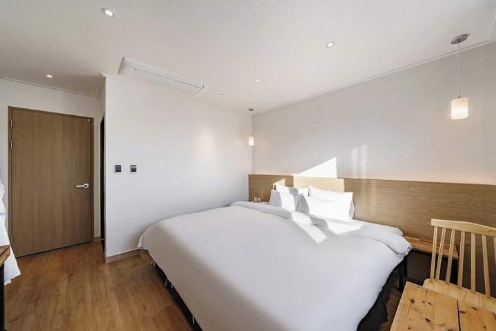 Room 18 of 39