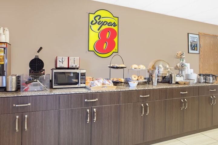 Breakfast/Coffee Service 16 of 17