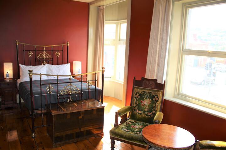 Room 30 of 61