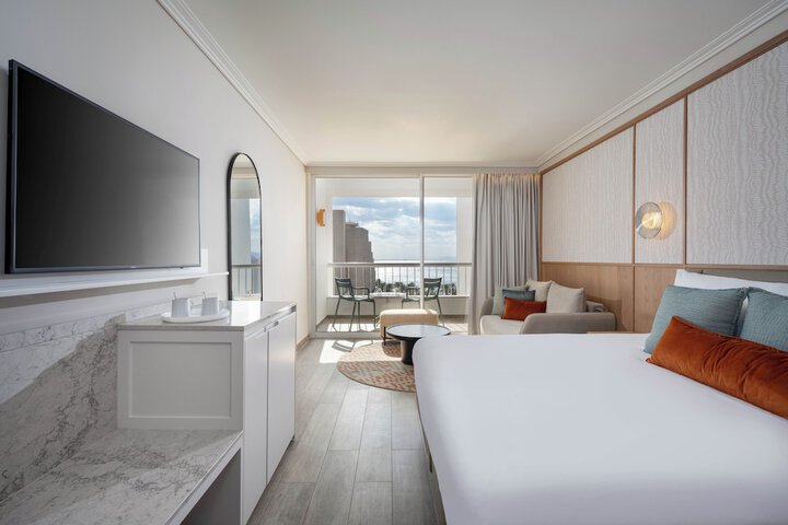 Room 43 of 81