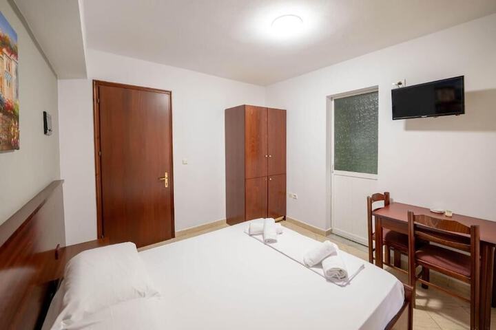 Room 21 of 59