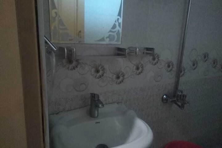 Room 11 of 17