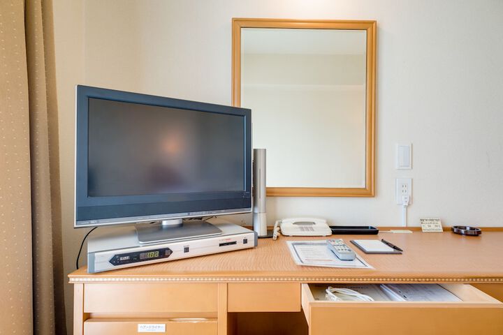 Room 45 of 97