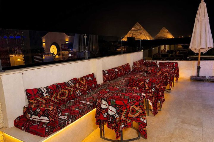 Aziz Palace Front Pyramids View & Rooftop Restaurant