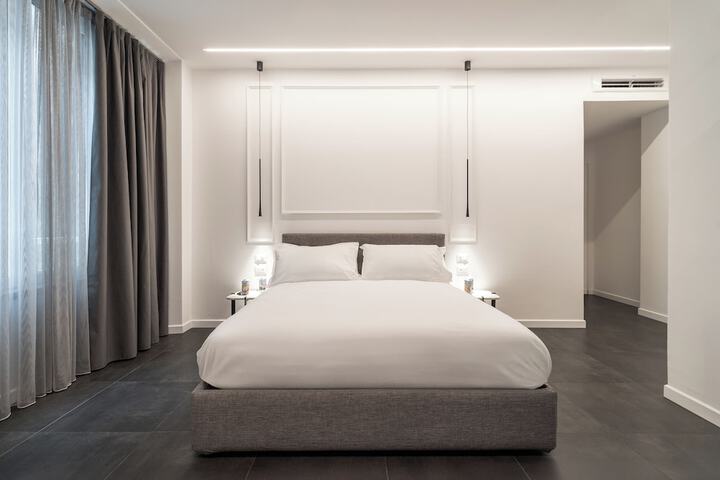 Room 6 of 28