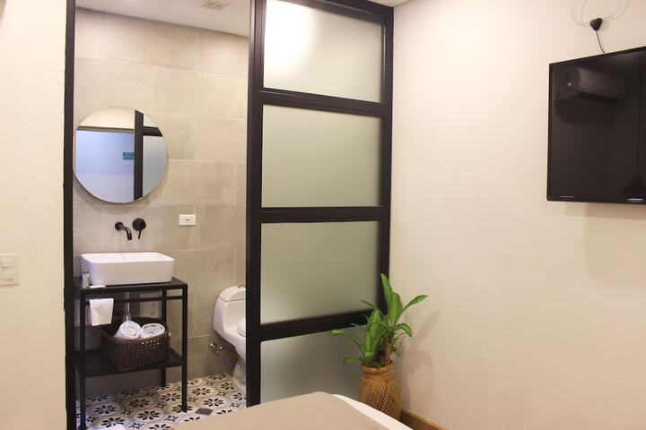 Room 45 of 62