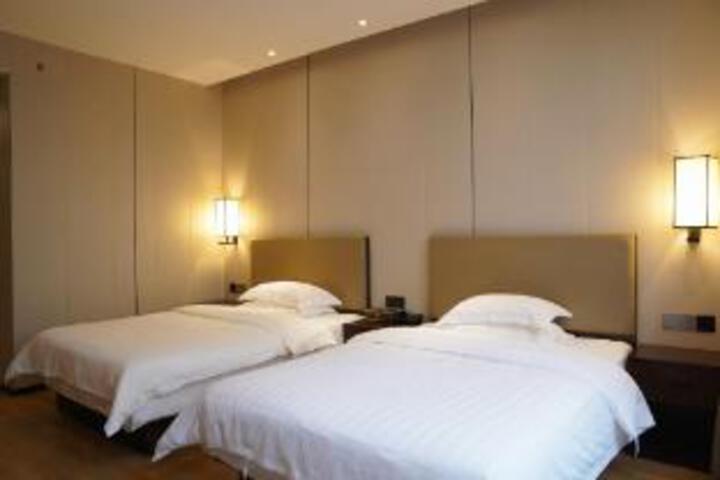 Room 22 of 23