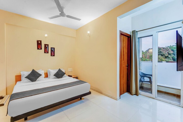 Room 15 of 27