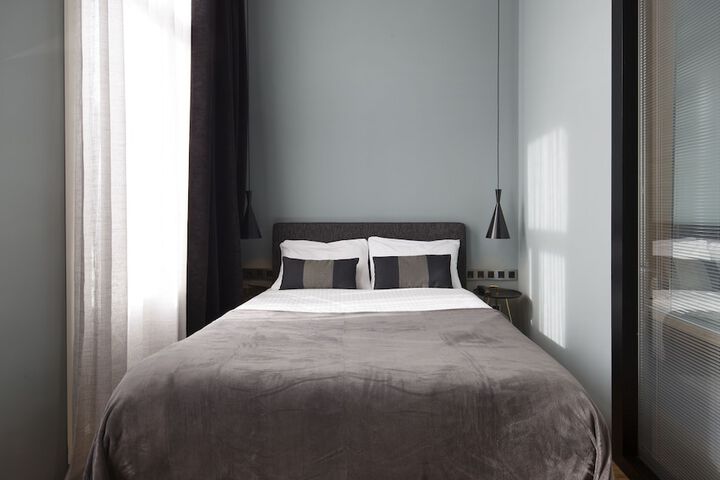 Room 12 of 65