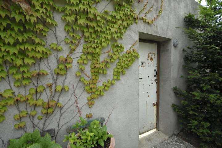 Room 15 of 48