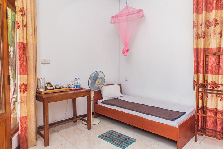 Room 18 of 52
