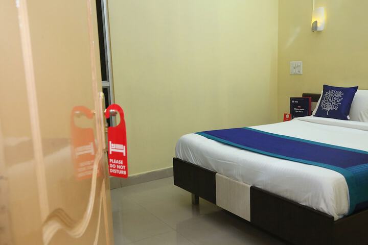 Room 5 of 13