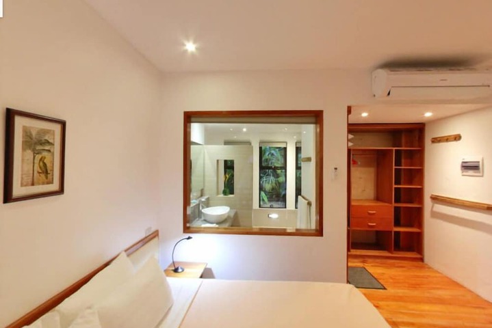 Room 26 of 120