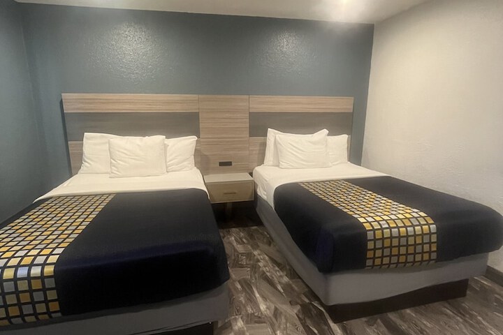 Budget Double Bed (2 of 4)