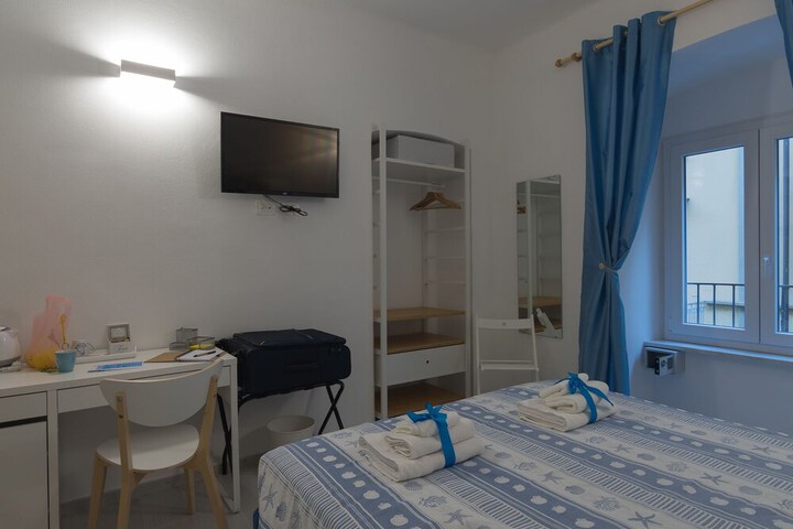 Room 19 of 31