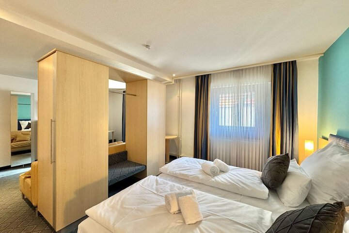 Room 21 of 63