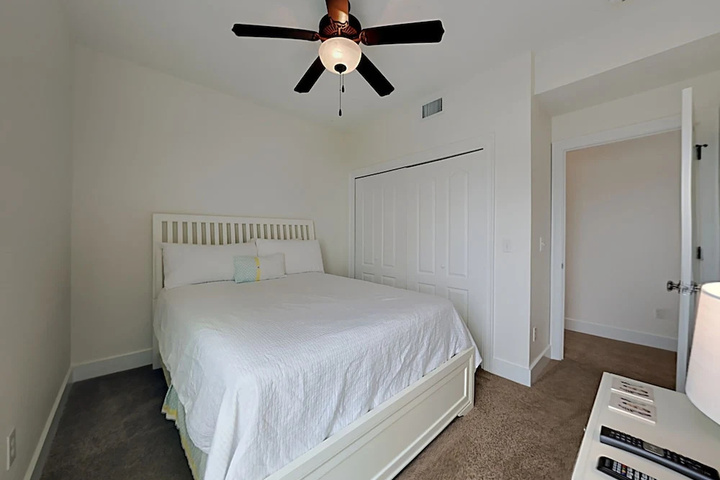 Room 5 of 19