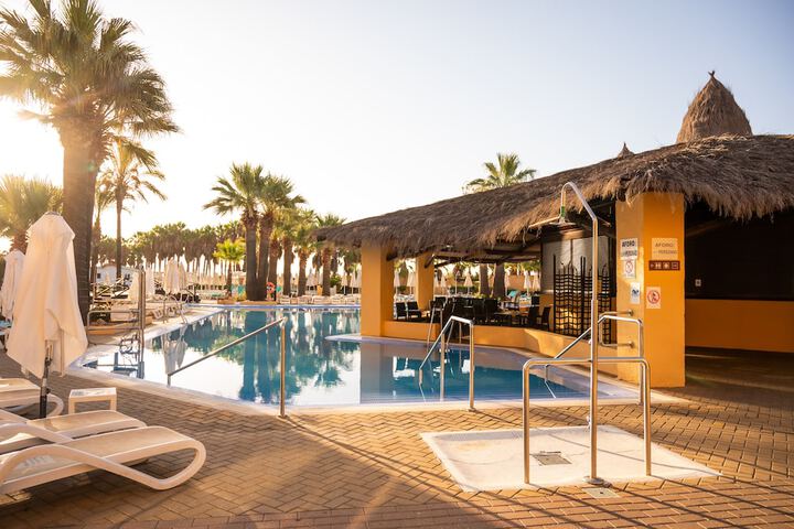 Pool Hotel