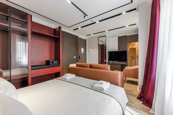 Room 27 of 171