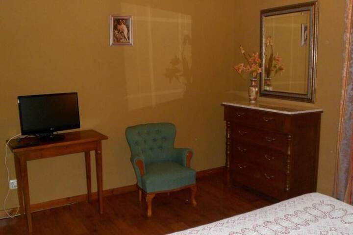 Room 13 of 65