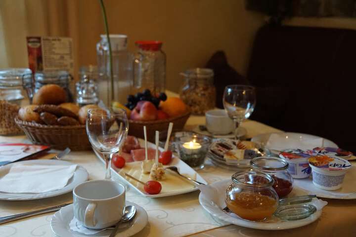 Breakfast/Coffee Service 53 of 79