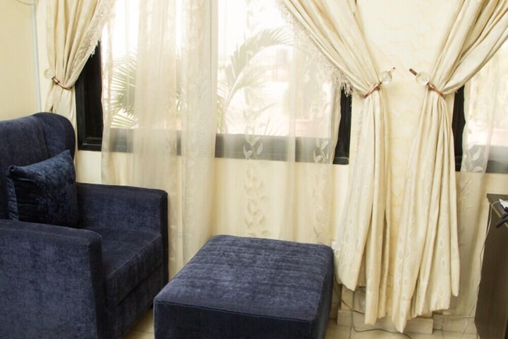 Room 10 of 68