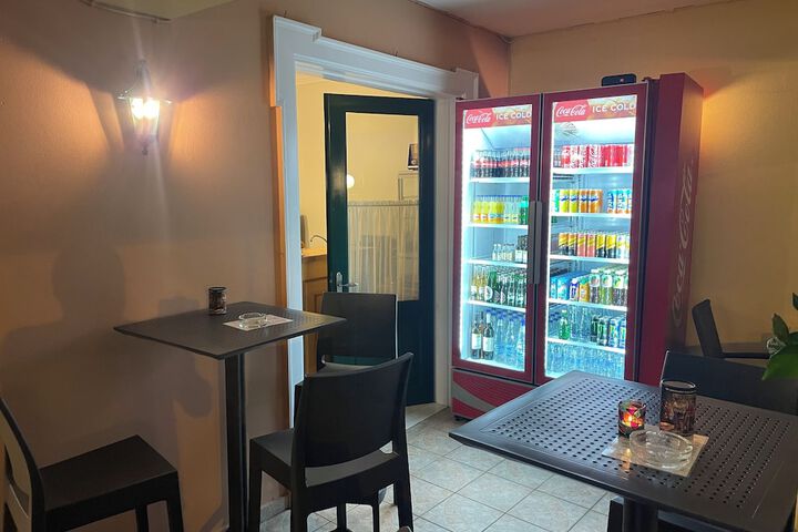 Lounge 110 of 145