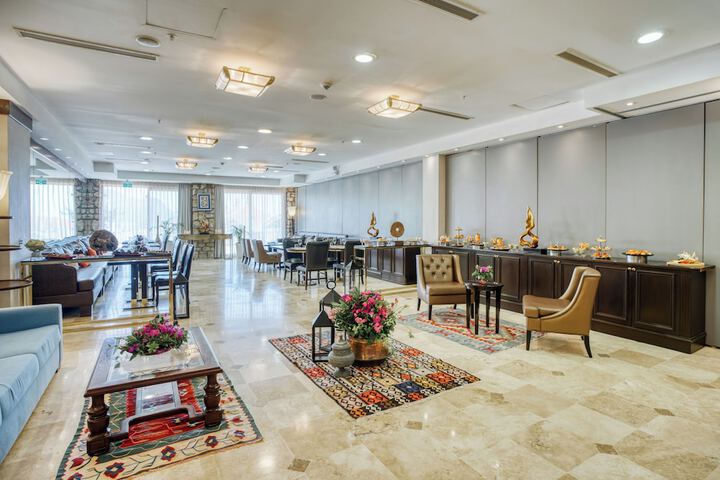 Lobby Photos
