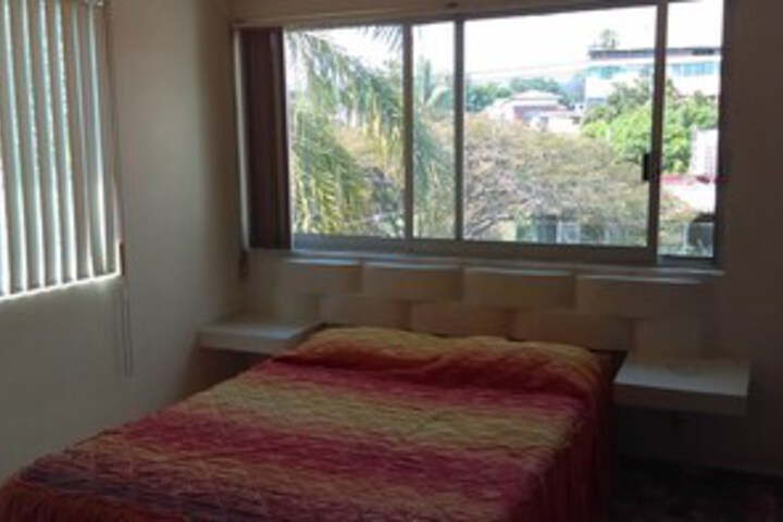 Room 19 of 33