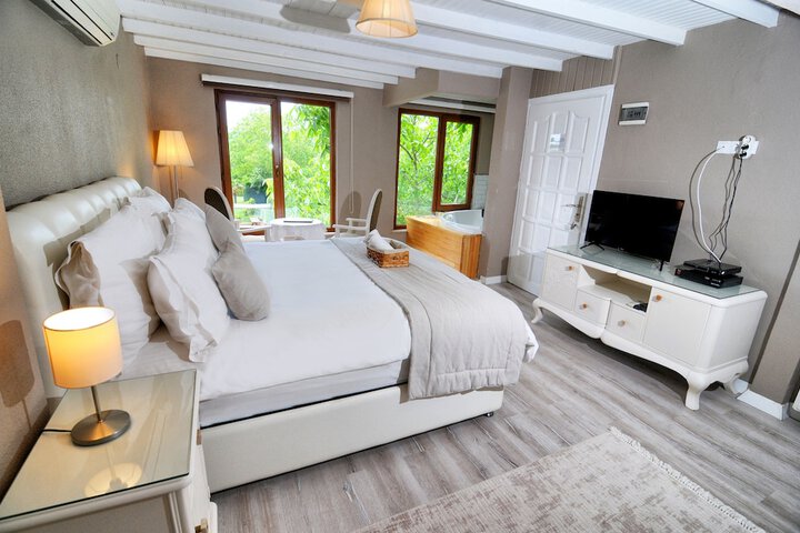 Room 45 of 156