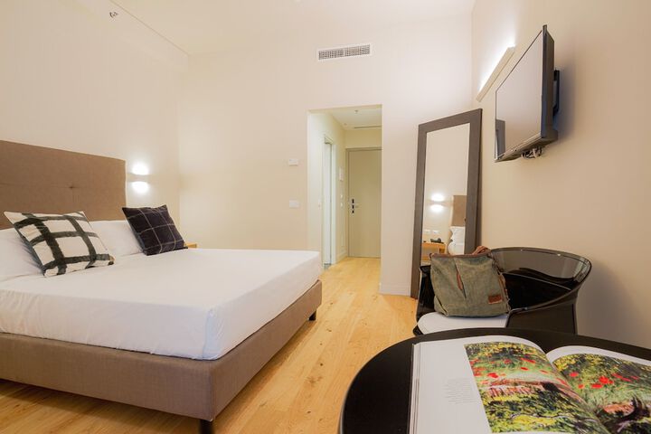 Room 21 of 61