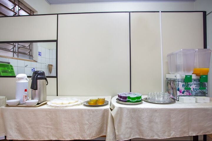 Breakfast/Coffee Service 33 of 123