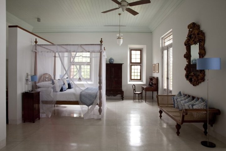 Room 8 of 8