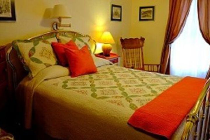 Room 32 of 143