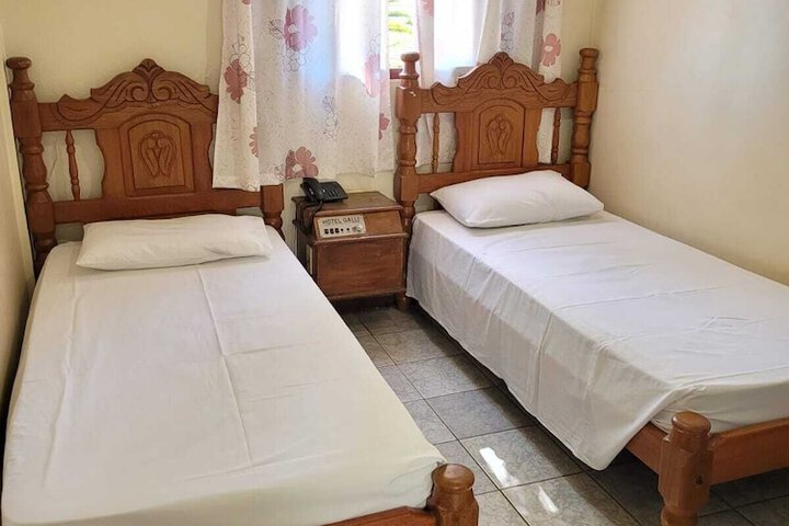 Room 10 of 19